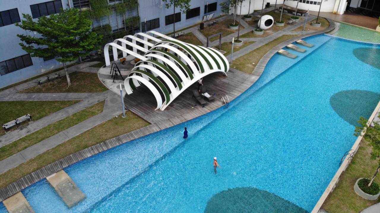 No.8 The Cube @ Puchong Skypod Residence エクステリア 写真