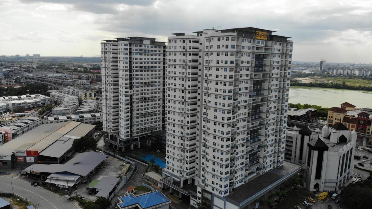 No.8 The Cube @ Puchong Skypod Residence エクステリア 写真
